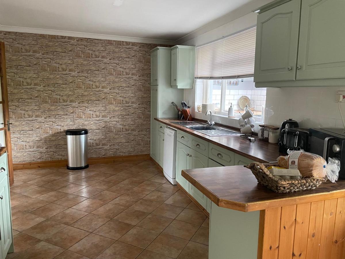 Carreg Yr Onnen Villa Haverfordwest Exterior photo